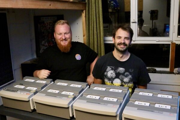 Stefan und Heiko an ihrer Kopierstrasse